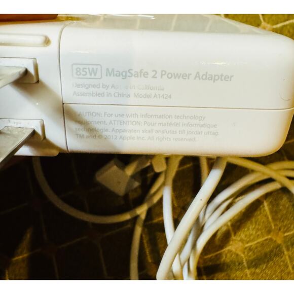 Apple MagSafe 2 85W Power Adapter Model A1424 for MacBook Pro - Picture 5 of 9